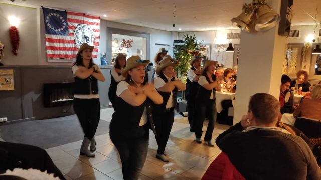 Prestation à la Guinguette du Grand Morin nov 2021, photo 5