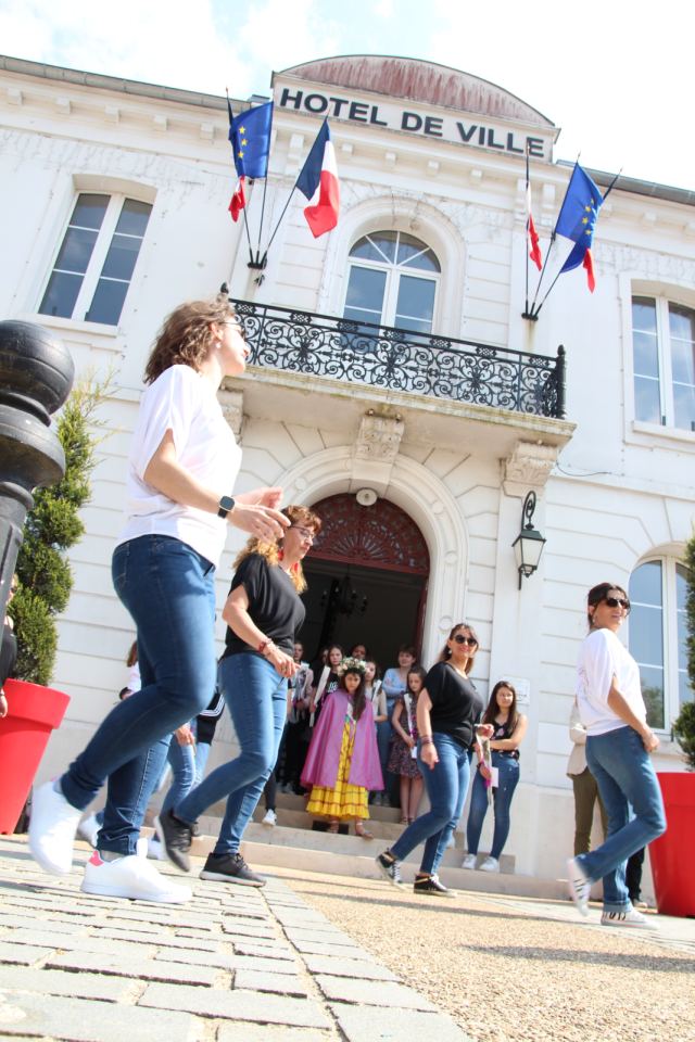 Prestation à la fête de La Rosière à Faremoutiers le 08 mai 2022, photo 33