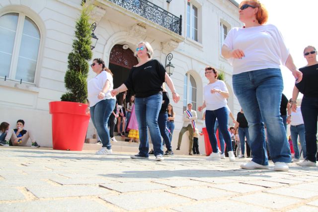 Prestation à la fête de La Rosière à Faremoutiers le 08 mai 2022, photo 50