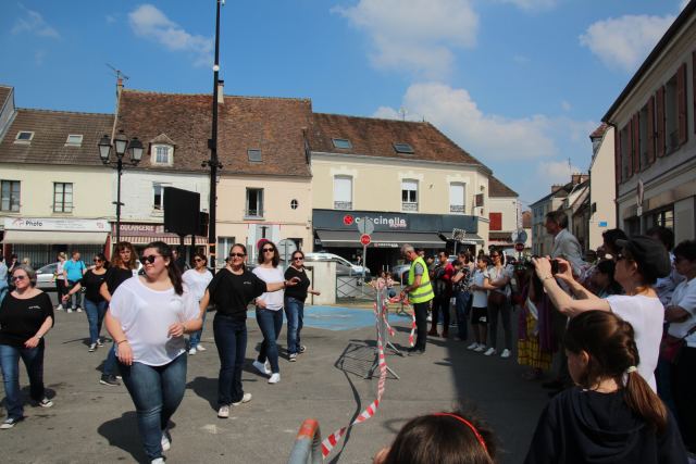 Prestation à la fête de La Rosière à Faremoutiers le 08 mai 2022, photo 73