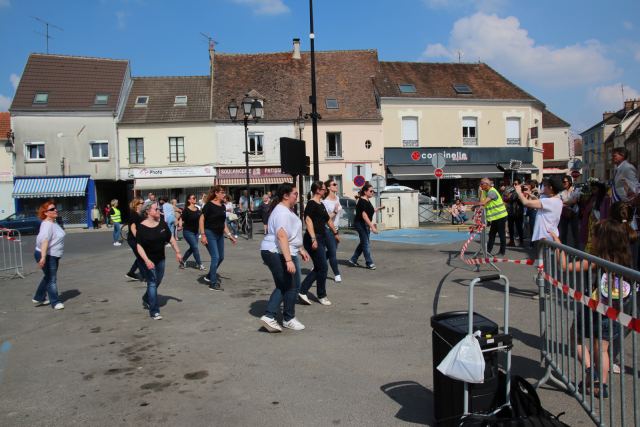 Prestation à la fête de La Rosière à Faremoutiers le 08 mai 2022, photo 75