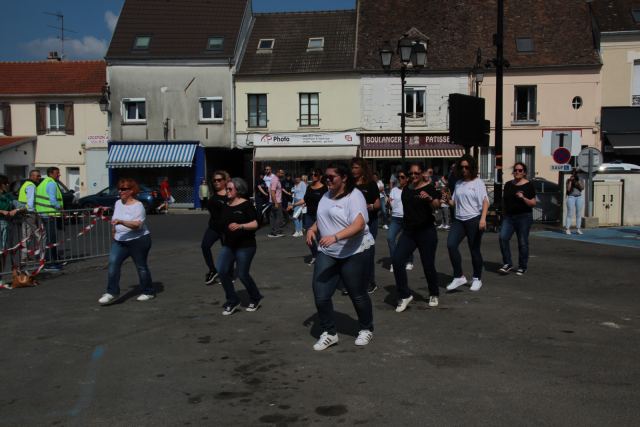 Prestation à la fête de La Rosière à Faremoutiers le 08 mai 2022, photo 77