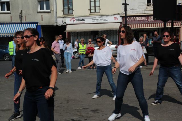 Prestation à la fête de La Rosière à Faremoutiers le 08 mai 2022, photo 81