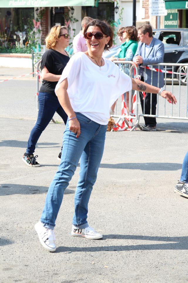 Prestation à la fête de La Rosière à Faremoutiers le 08 mai 2022, photo 90