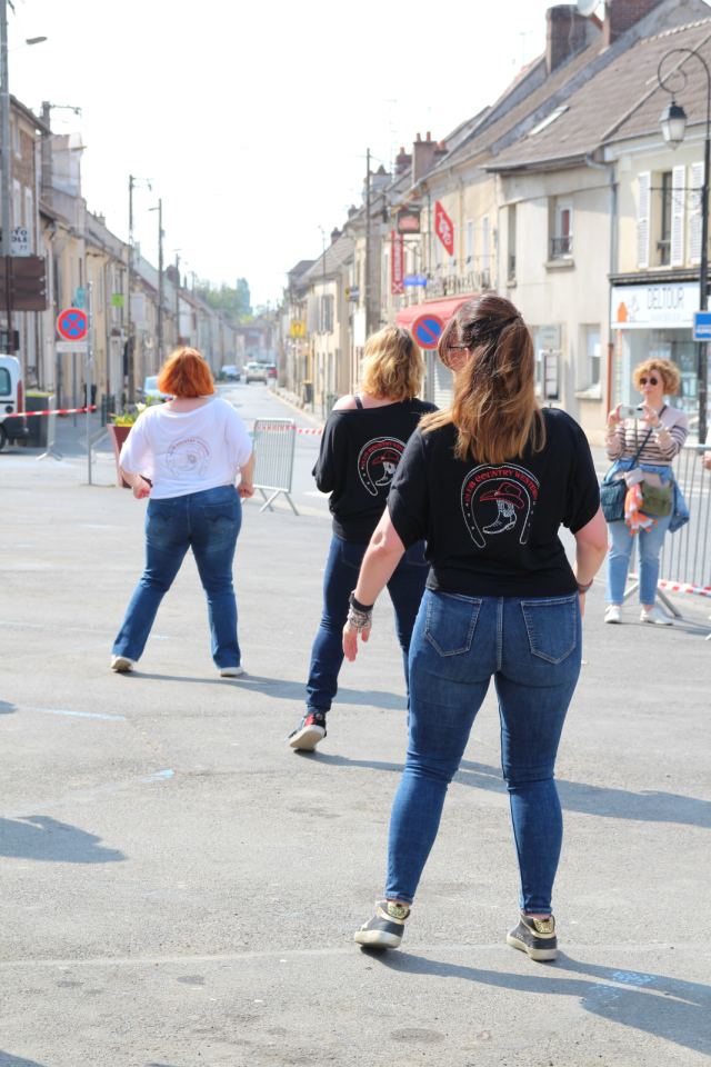 Prestation à la fête de La Rosière à Faremoutiers le 08 mai 2022, photo 97