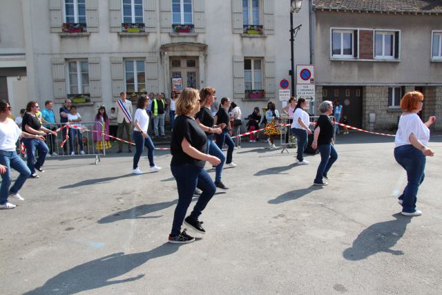 Prestation à la fête de La Rosière à Faremoutiers le 08 mai 2022, photo 101