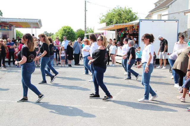 Prestation à la fête de La Rosière à Faremoutiers le 08 mai 2022, photo 114