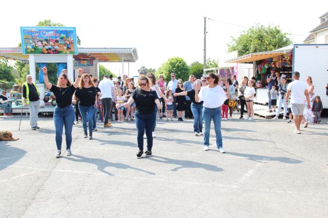 Prestation à la fête de La Rosière à Faremoutiers le 08 mai 2022, photo 116