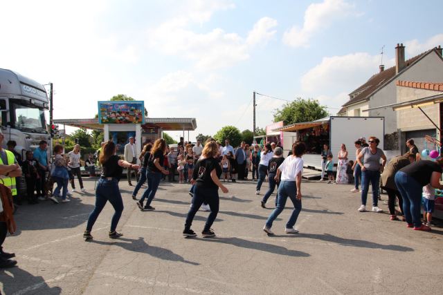 Prestation à la fête de La Rosière à Faremoutiers le 08 mai 2022, photo 122