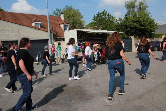 Prestation à la fête de La Rosière à Faremoutiers le 08 mai 2022, photo 134