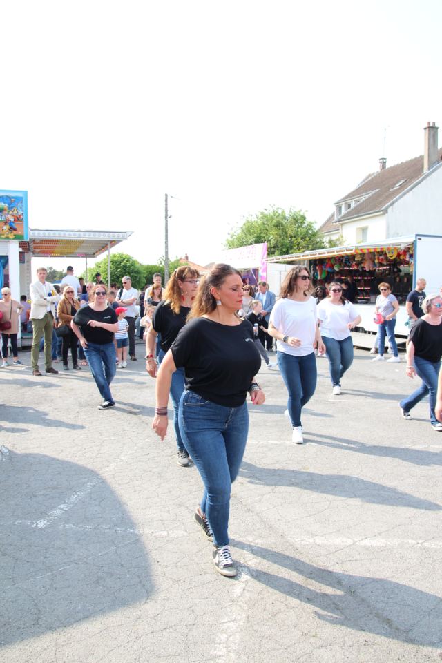 Prestation à la fête de La Rosière à Faremoutiers le 08 mai 2022, photo 136