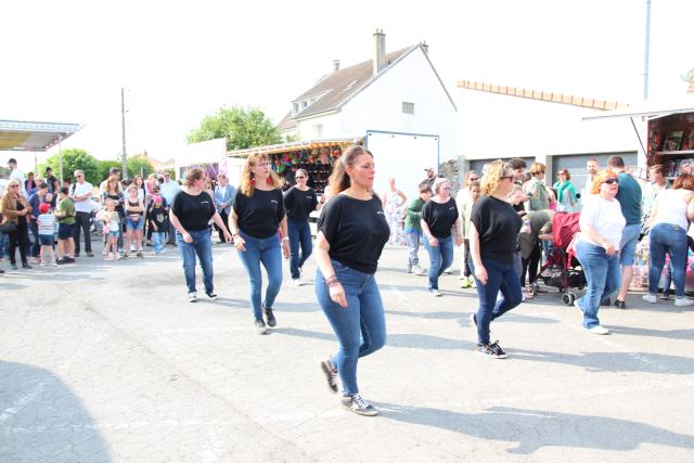 Prestation à la fête de La Rosière à Faremoutiers le 08 mai 2022, photo 137
