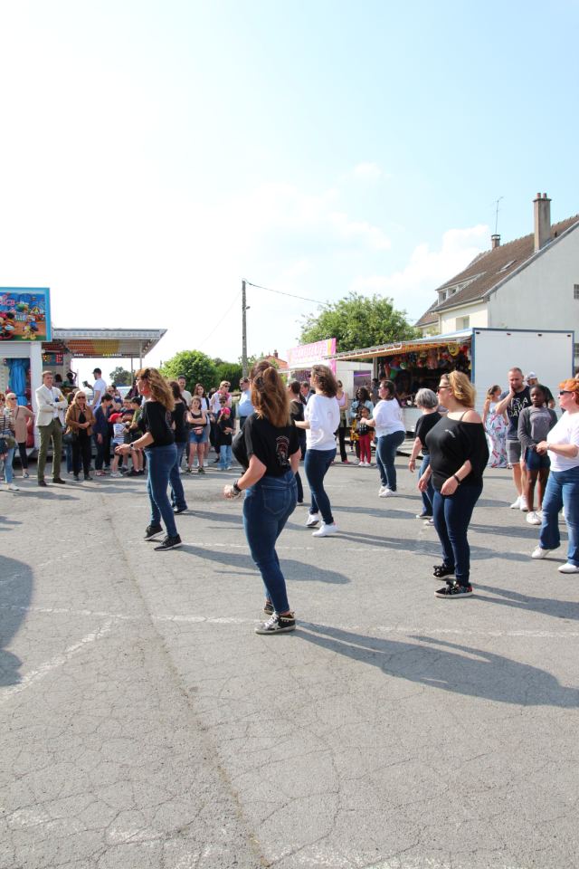 Prestation à la fête de La Rosière à Faremoutiers le 08 mai 2022, photo 140