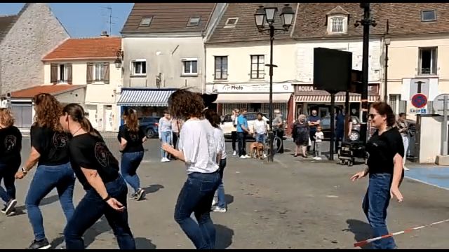 Prestation à la fête de La Rosière à Faremoutiers le 08 mai 2022, photo 183
