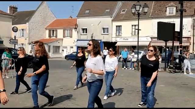 Prestation à la fête de La Rosière à Faremoutiers le 08 mai 2022, photo 185