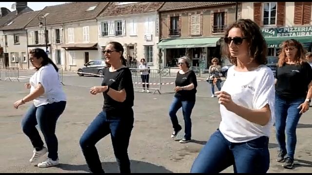 Prestation à la fête de La Rosière à Faremoutiers le 08 mai 2022, photo 188