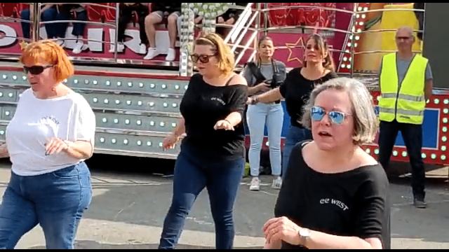Prestation à la fête de La Rosière à Faremoutiers le 08 mai 2022, photo 196