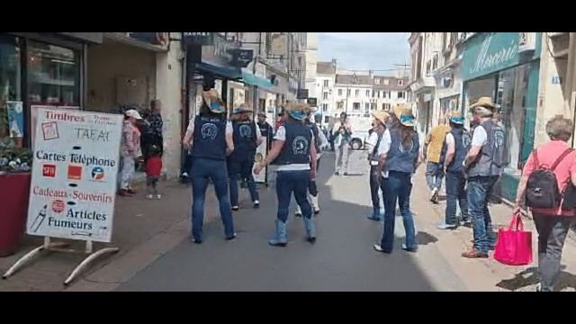 Prestation dans les rues de Coulommiers le 07 mai 2022, photo 25