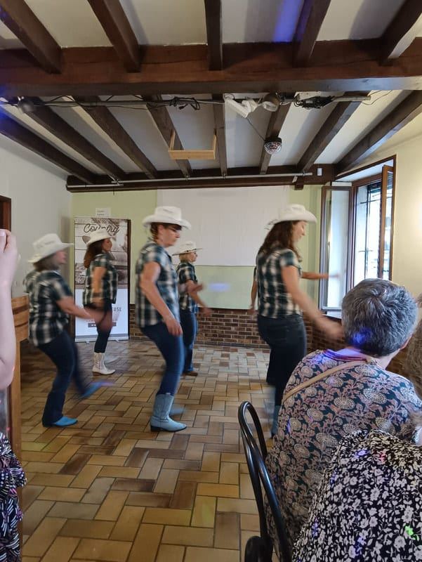 Prestation au bar " AU GRAND MORIN " de Tresmes 10 juin 2023, photo 21