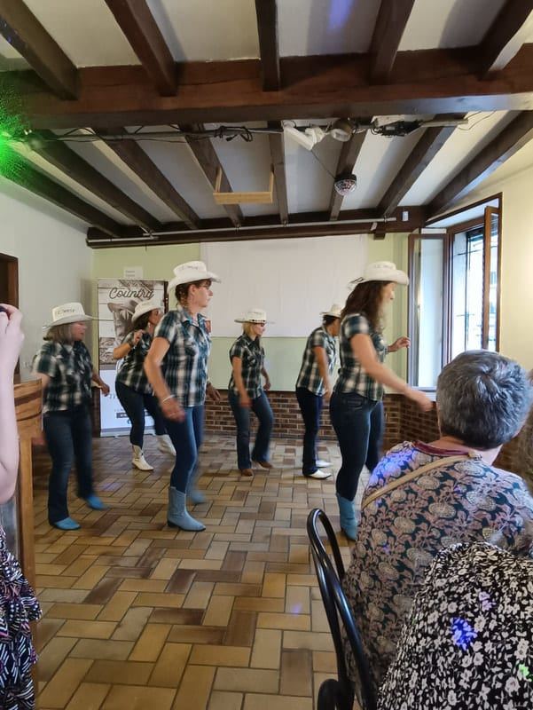 Prestation au bar " AU GRAND MORIN " de Tresmes 10 juin 2023, photo 22