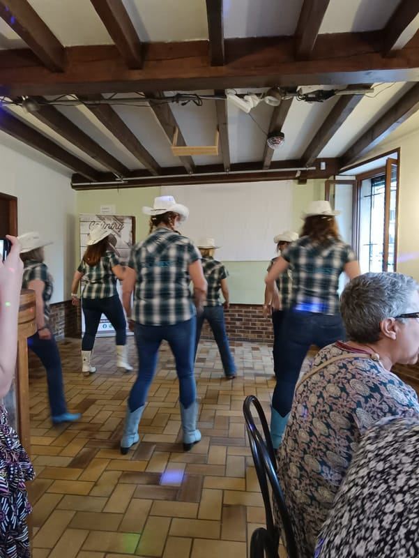 Prestation au bar " AU GRAND MORIN " de Tresmes 10 juin 2023, photo 1