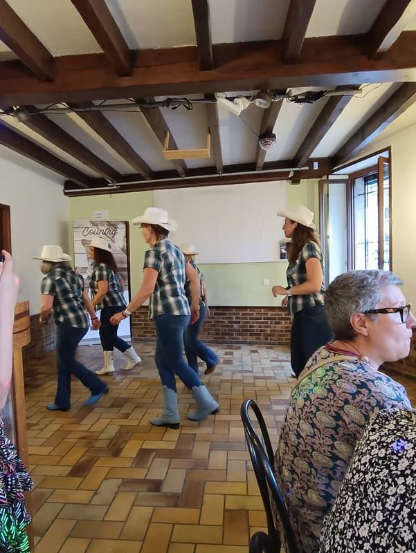 Prestation au bar " AU GRAND MORIN " de Tresmes 10 juin 2023, photo 4