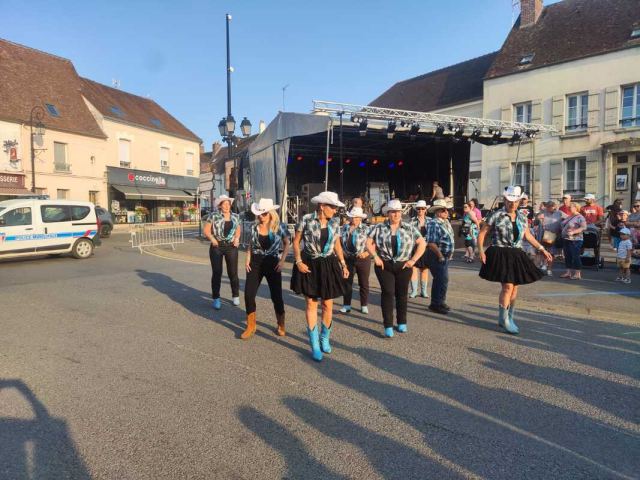 Prestation à la fête de la musique à Faremoutiers 16 juin 2023, photo 1
