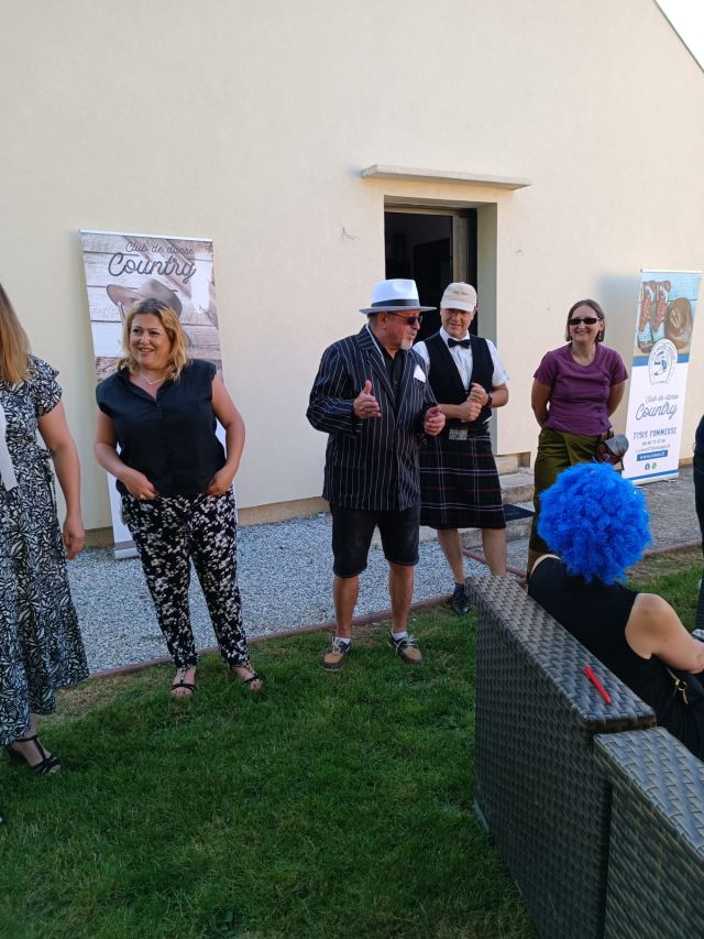 Soirée de fin d'année dans le jardin de Cécilia le 24 juin 2023, photo 7
