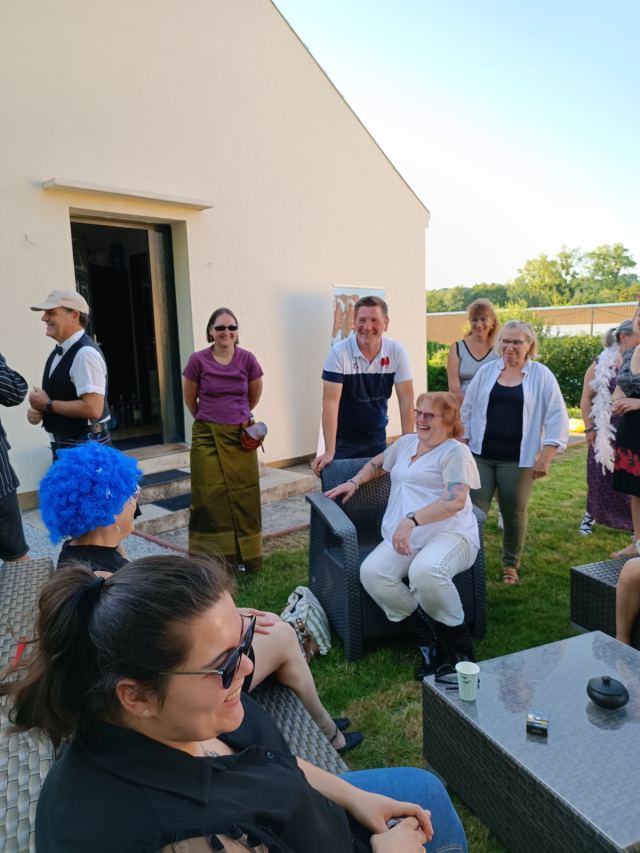 Soirée de fin d'année dans le jardin de Cécilia le 24 juin 2023, photo 8