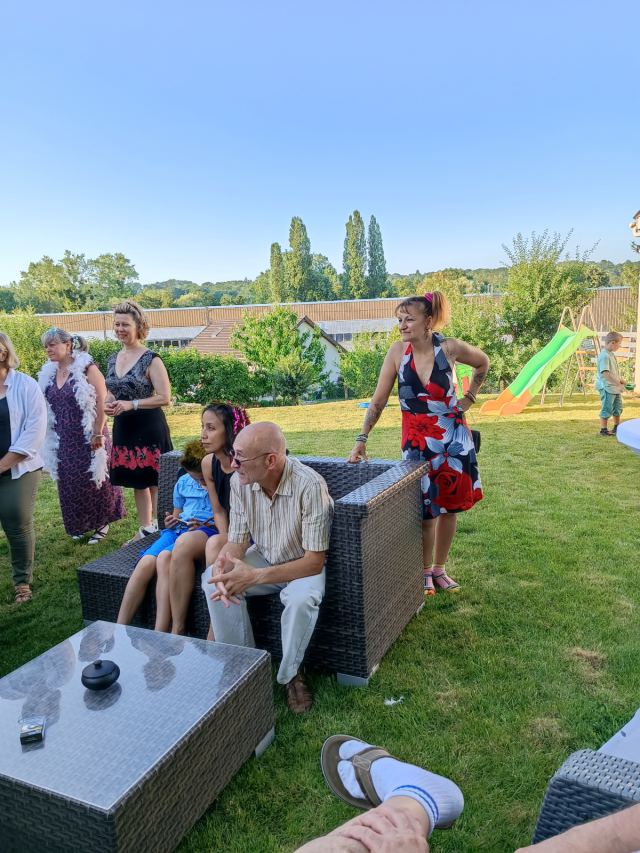 Soirée de fin d'année dans le jardin de Cécilia le 24 juin 2023, photo 10