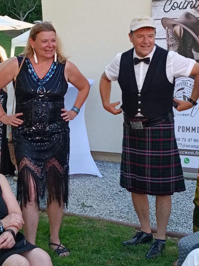 Soirée de fin d'année dans le jardin de Cécilia le 24 juin 2023, photo 22