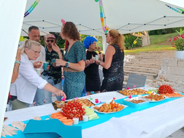 Soirée de fin d'année dans le jardin de Cécilia le 24 juin 2023, photo 31