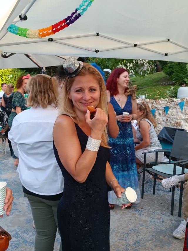 Soirée de fin d'année dans le jardin de Cécilia le 24 juin 2023, photo 46