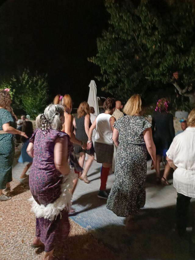 Soirée de fin d'année dans le jardin de Cécilia le 24 juin 2023, photo 48