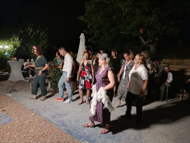 Soirée de fin d'année dans le jardin de Cécilia le 24 juin 2023, photo 52