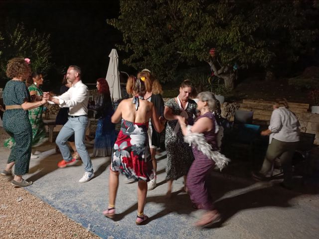 Soirée de fin d'année dans le jardin de Cécilia le 24 juin 2023, photo 53