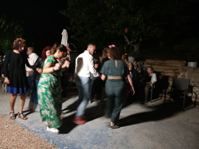Soirée de fin d'année dans le jardin de Cécilia le 24 juin 2023, photo 55
