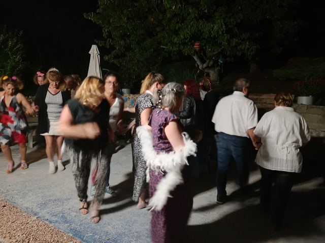 Soirée de fin d'année dans le jardin de Cécilia le 24 juin 2023, photo 59