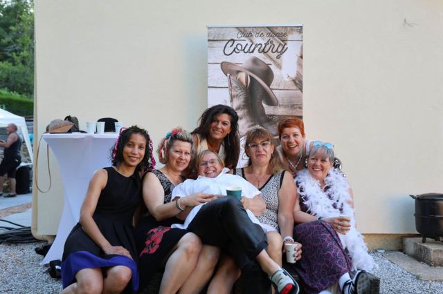 Soirée de fin d'année dans le jardin de Cécilia le 24 juin 2023, photo 97