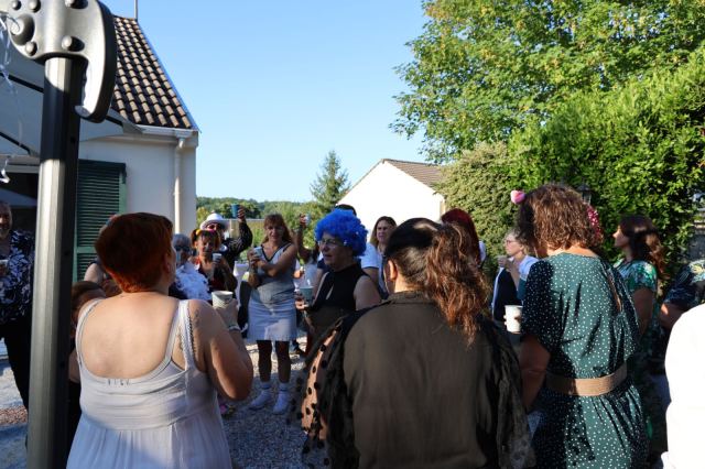 Soirée de fin d'année dans le jardin de Cécilia le 24 juin 2023, photo 102