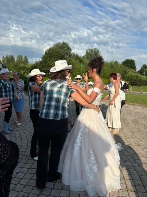 Surprise pour le mariage de notre adhérente Sarah le 20 juillet 2024 !, photo 5