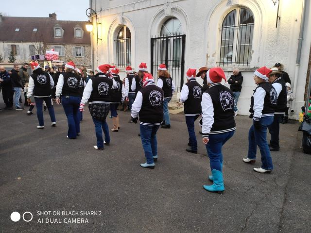 Parade de Noël de Faremoutiers le 15 décembre 2024, photo 2