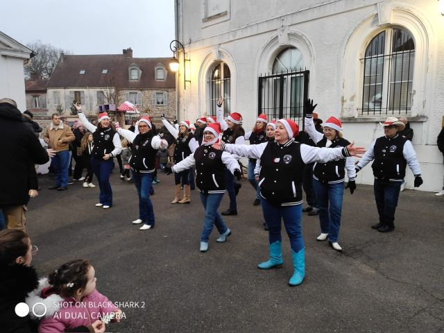 Parade de Noël de Faremoutiers le 15 décembre 2024, photo 3
