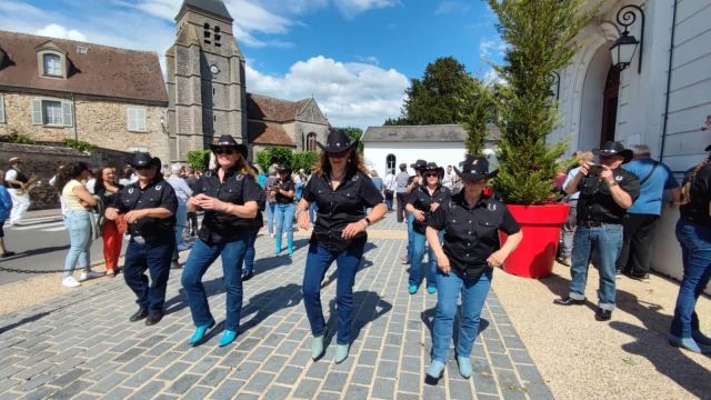 Prestation pour l'élection de la Rosière à Faremoutiers le 11 mai 2025, photo 11