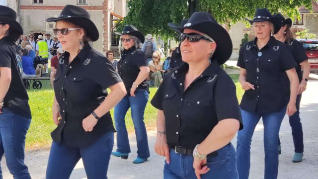 Prestation pour l'élection de la Rosière à Faremoutiers le 11 mai 2025, photo 12