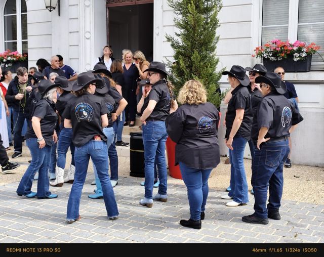 Prestation pour l'élection de la Rosière à Faremoutiers le 11 mai 2025, photo 2
