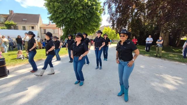 Prestation pour l'élection de la Rosière à Faremoutiers le 11 mai 2025, photo 10