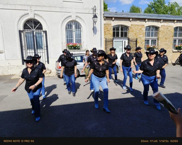 Prestation pour l'élection de la Rosière à Faremoutiers le 11 mai 2025, photo 6
