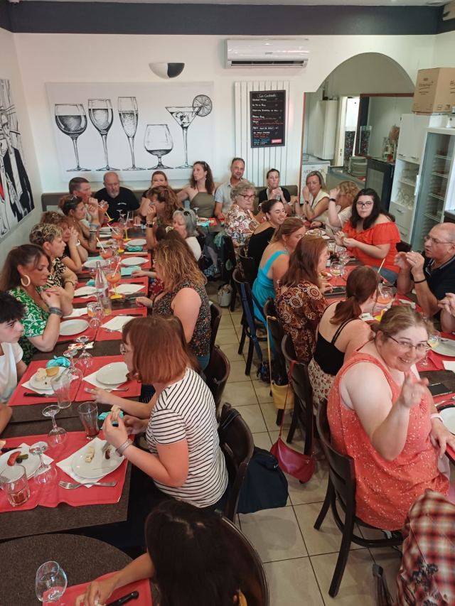 Soirée de fin d'année le 28 juin au restaurant Le Saint Pierre à Coulommiers, photo 14