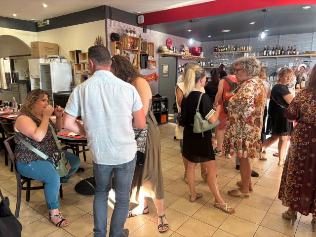 Soirée de fin d'année le 28 juin au restaurant Le Saint Pierre à Coulommiers, photo 13